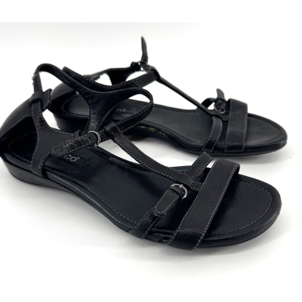 ECCO 36 Black Leather T Strap Sandals Comfort Walking Scandinavian minimalist
